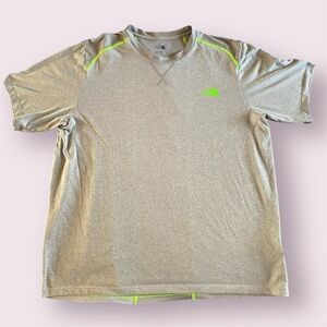 The North Face Flash Dry Gray T-Shirt Men’s Size Large-Great Condition!